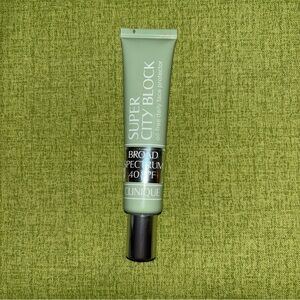 Clinique SUPER CITY BLOCK Oil-Free Face PROTECTOR SPF 40 Discontinued